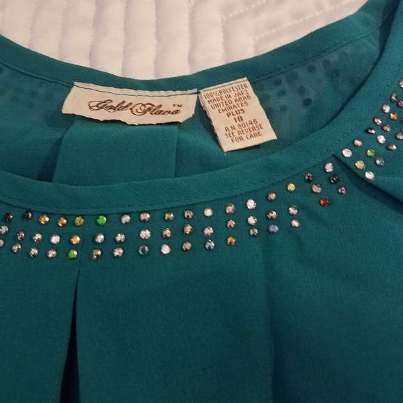 Studded Cape-like shirt - Picture 4 of 4